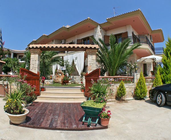 gf-hotel-fish 106crop-epex